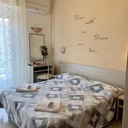 Pensionat In Guest - New Cirene Double Comfort With Good Breakfast *