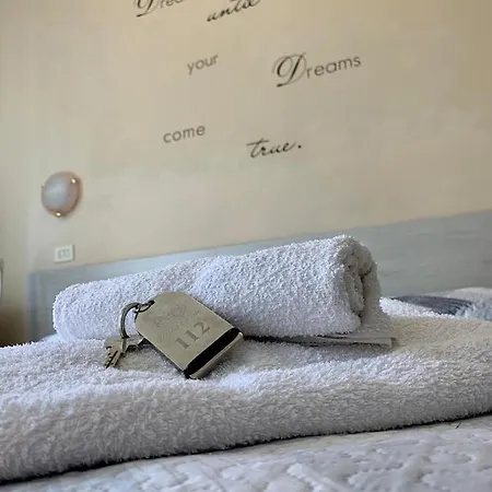 In Guest - New Cirene Double Comfort With Good Breakfast Римини