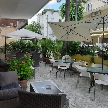 In Guest - New Cirene Double Comfort With Good Breakfast Rimini